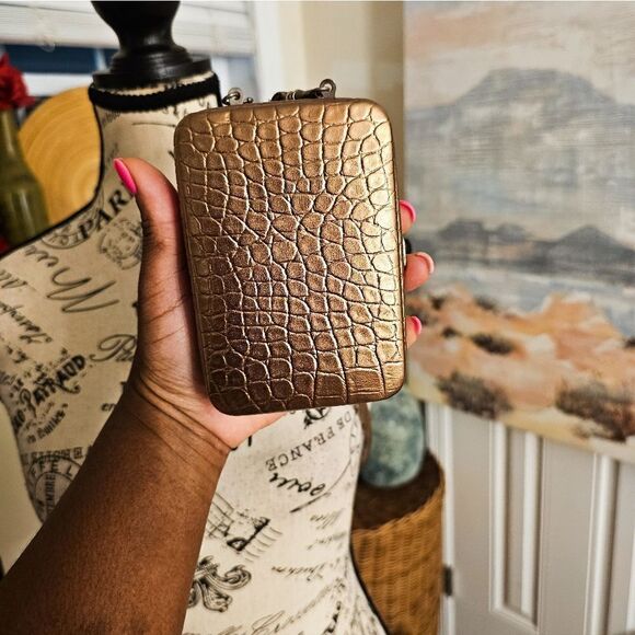 Y2K Faux Leather Blinged Out Detail Rectangular Compact Mini Purse. - Picture 3 of 15